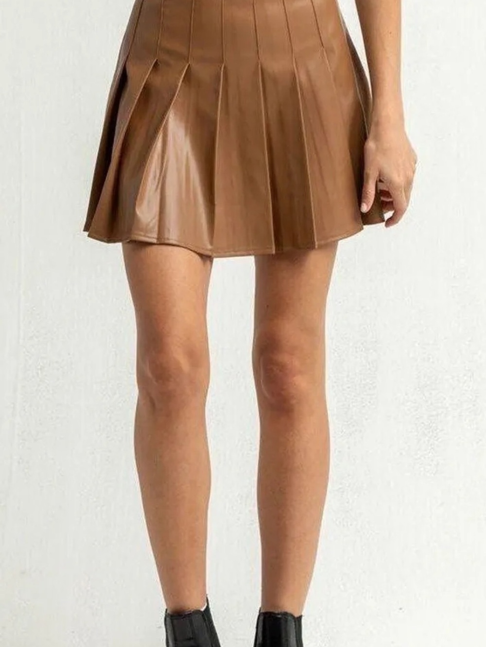 Tilly's Faux Leather Pleated Mini Skirt - Tan